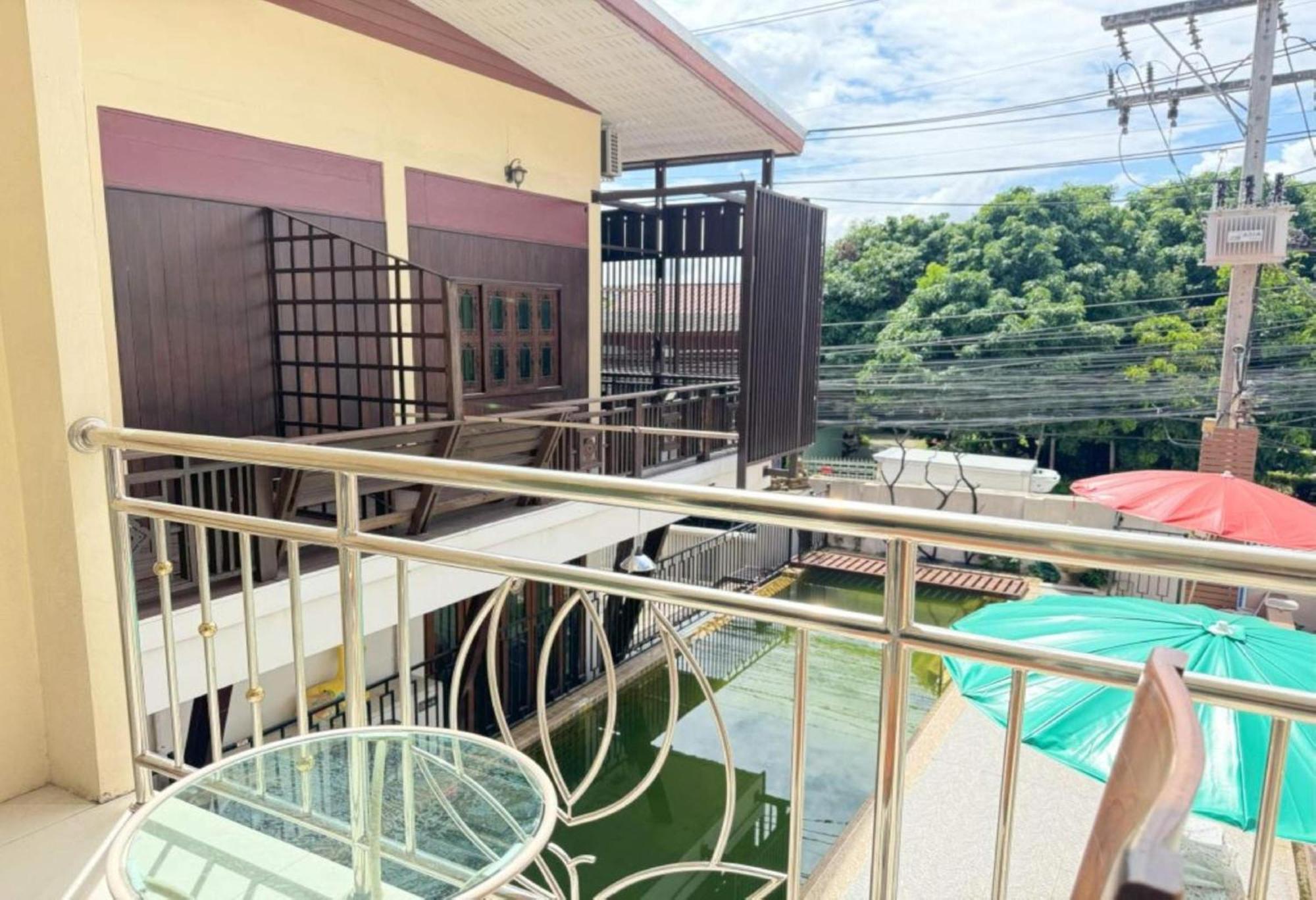 Hotel Collection O Bupamontra Chiangmai Chiang Mai Esterno foto