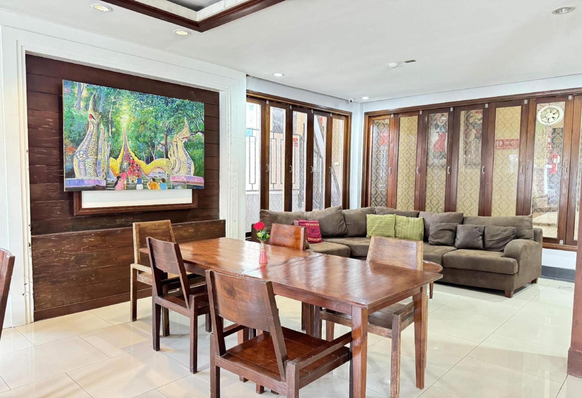 Hotel Collection O Bupamontra Chiangmai Chiang Mai Esterno foto